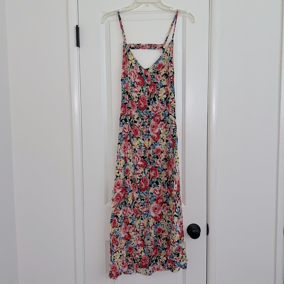 Floral Backless Dress - Picture 2 of 3